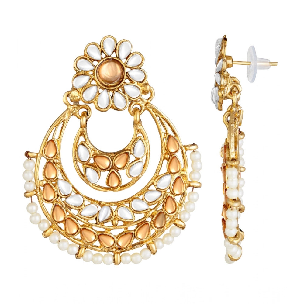 Snuggle Lifestyle Co. Women's Rose Gold Plated Alloy Kundan Earrings &amp; Mangtikka (White &amp; Gold)