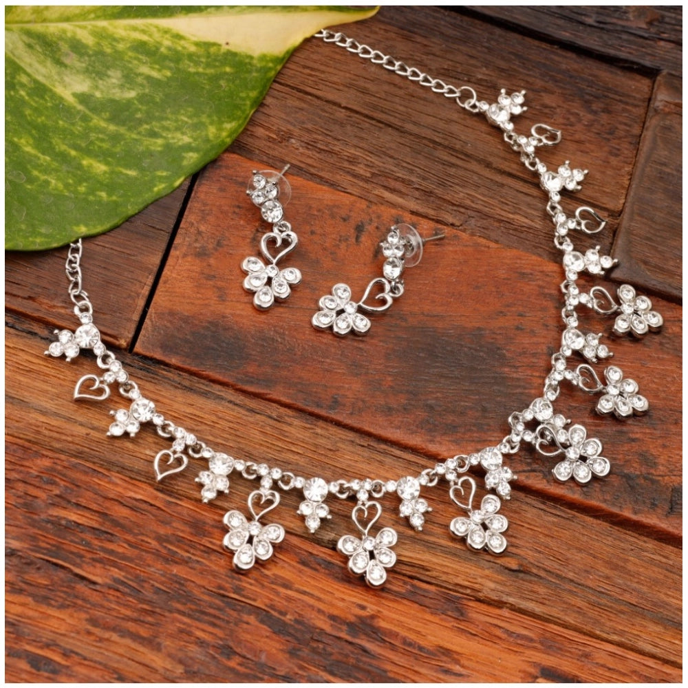 Snuggle Lifestyle Co. Women's Rose Gold Plated Brass Necklace &amp; Earings Set (Silver)