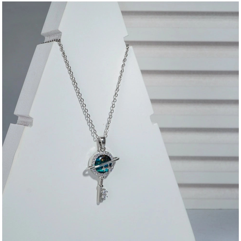 Snuggle Lifestyle Co. Women's Stainless Steel Key Design Delicate Chain (Silver Plated)