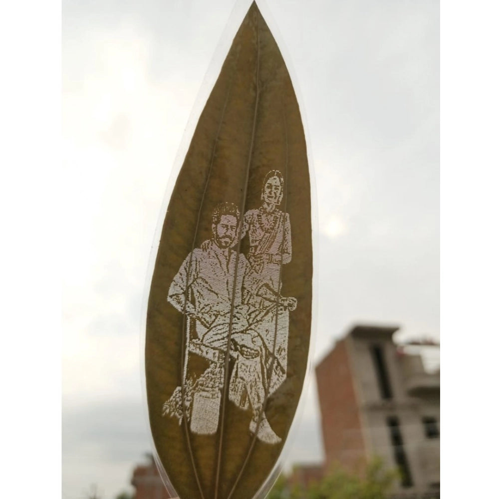 Snuggle Lifestyle Co Custom Engraved Leaf Art – Personalized Portrait on Natural Leaf