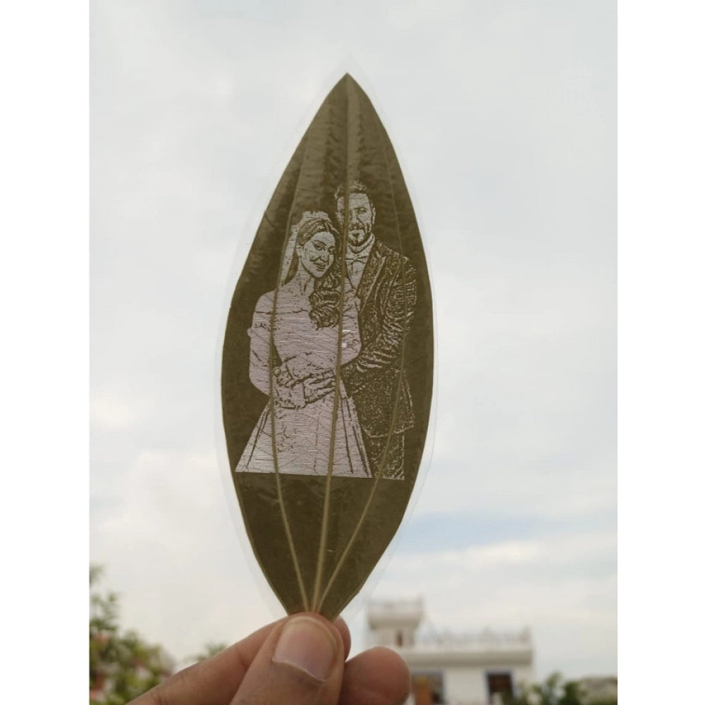 Snuggle Lifestyle Co Custom Engraved Leaf Art – Couple Portrait on Natural Leaf